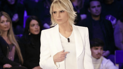 Maria De Filippi s'infuria a C'è posta per te: 